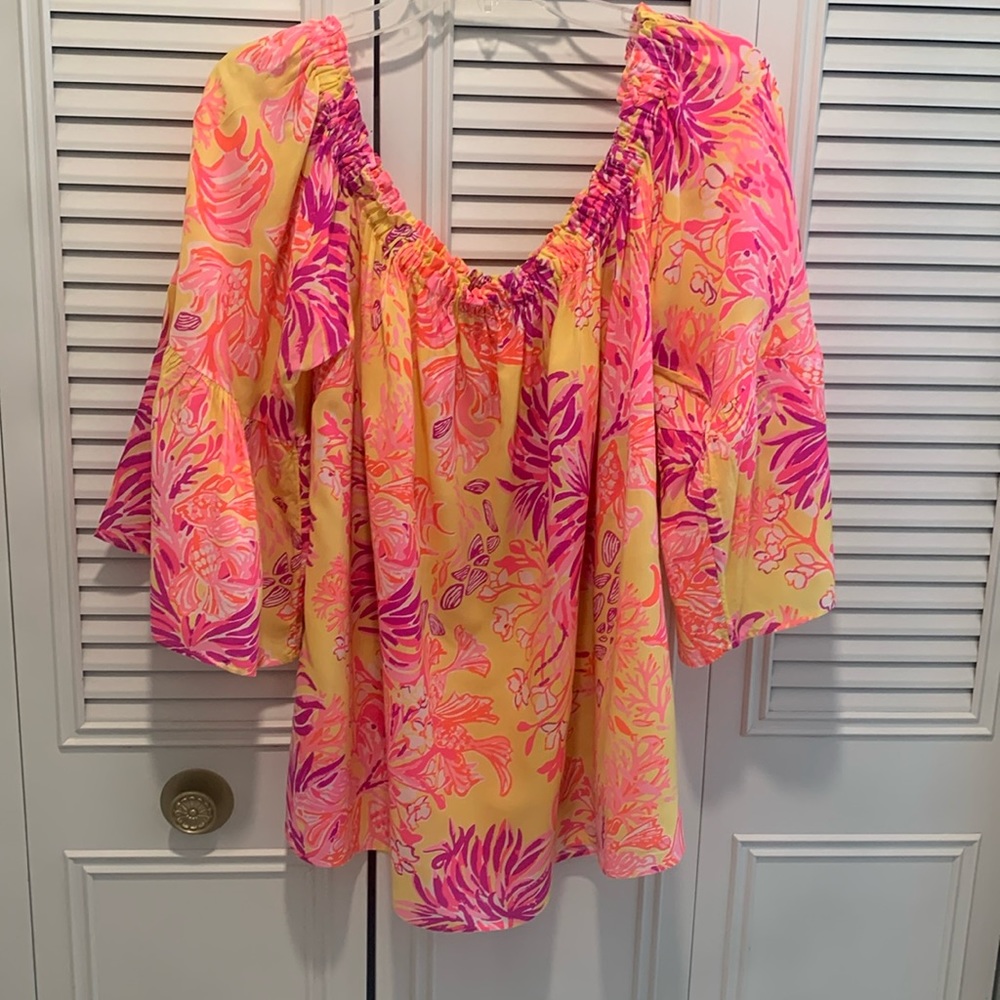 Lilly Pulitzer NEVIE LONG SLEEVE OFF THE SHOULDER top. Size X/L